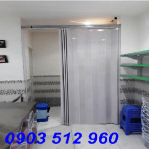 Cua Xep Nhua Kho Lon