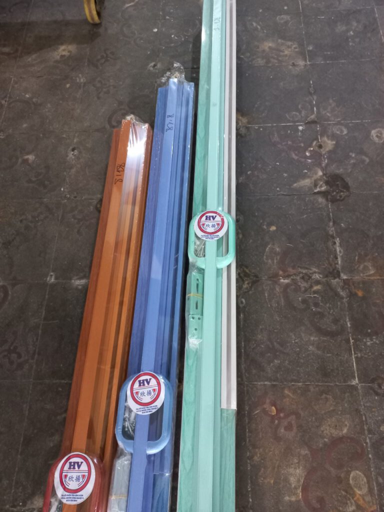 Cửa Xếp Nhưa Loại Thường 11 z3492496007374 2778ab5fd269a56be1e1e6d74a158a4c 1 1